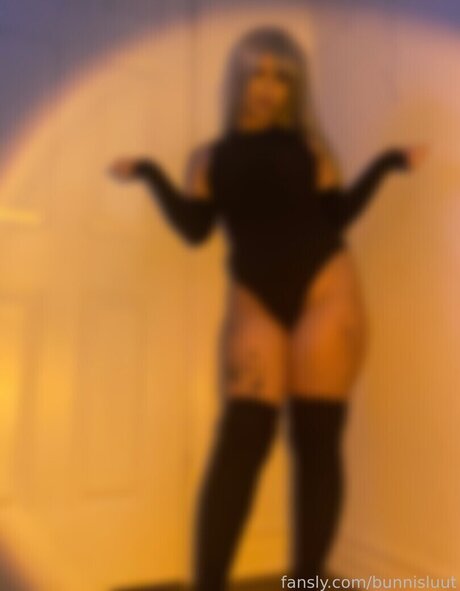 ebenholz asiatische onlyfans sexy nette foto