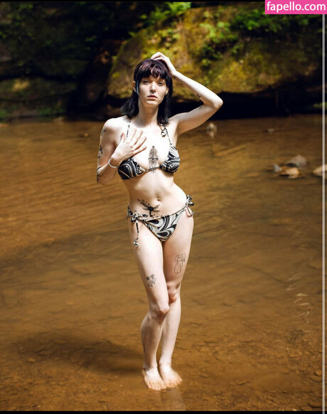 Imgiannasmith kunst erotische bilder