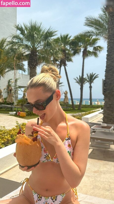 Esther Graf freie top archiv