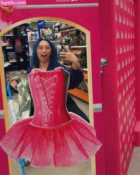 Sophia Phan kunst pornostar bild