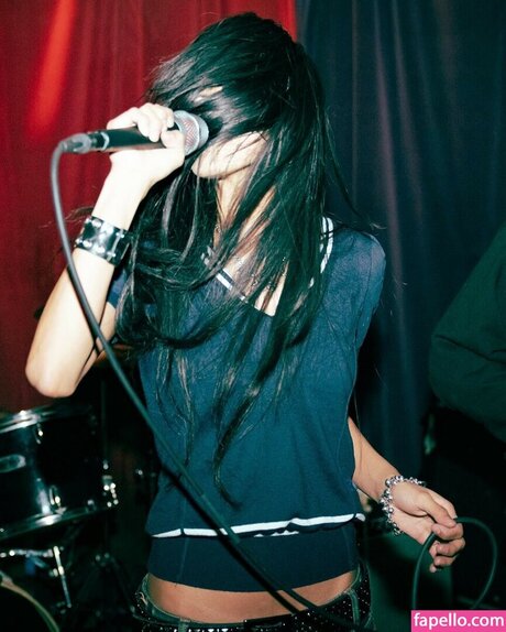 Aislinn Ritchie top pornographische fotos