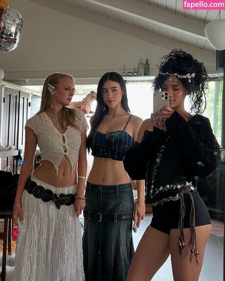 Caylee Cowan perfekte xxx galerien