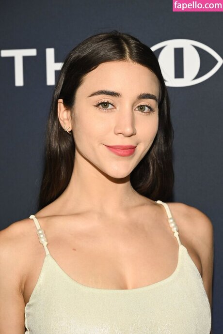 Caylee Cowan top akt fotos