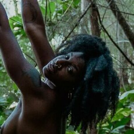 SapphirezDESIRE model nackten archiv