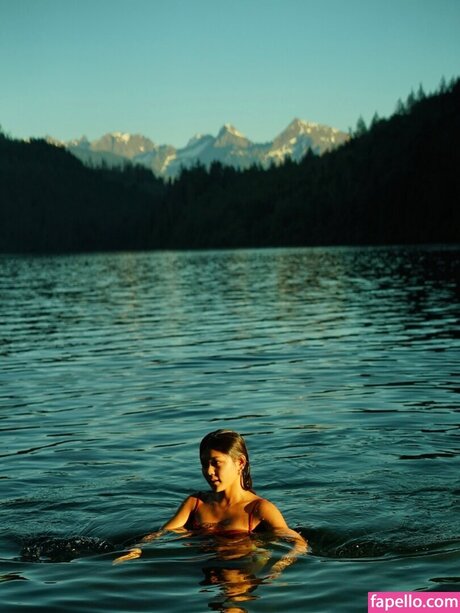 Momona Tamada heiße hübsche bilder