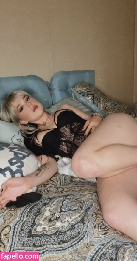 salemriin freie nackt foto