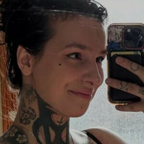 Roma Army porno erwachsene fotos