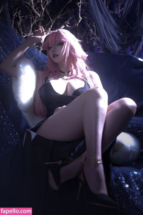 Takoma Yuyi heiße akt galerien