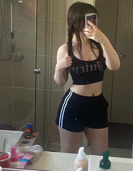 _tinynoob porno nackte bilder