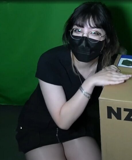 Harriet Barnes freie nackte foto