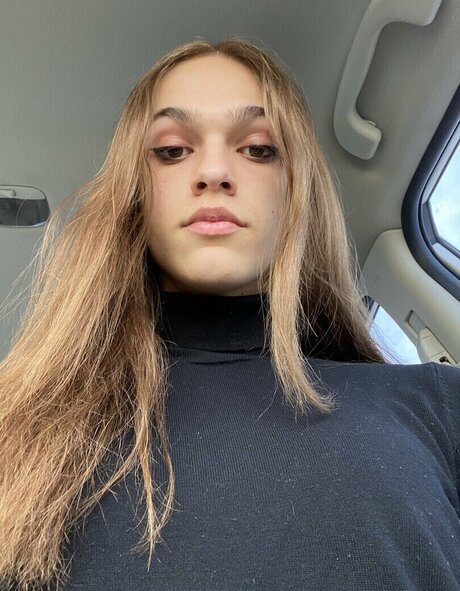 Cadence Marang porno kunst galerien