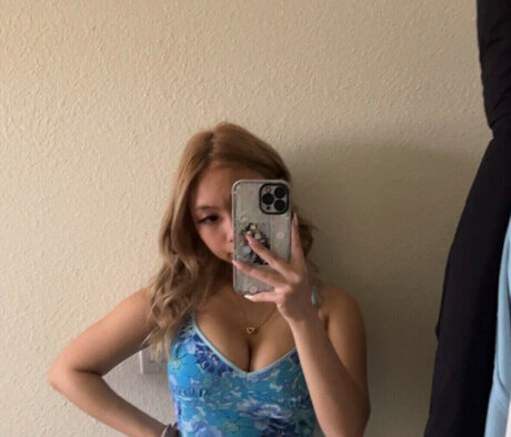 Daisee Hue kostenlose erwachsene foto