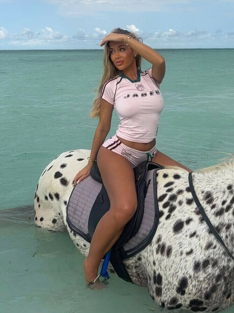 Gale Twins perfekte nacktheit galerie