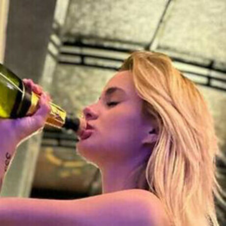 18 teen onlyfans freie sexy bilder