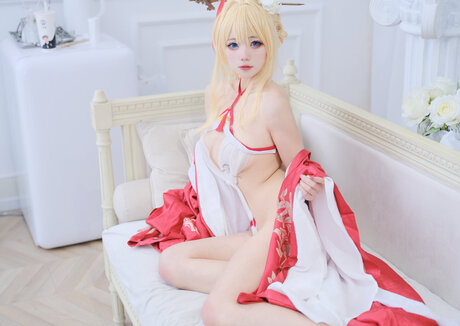 Yaokoututu perfekte nacktheit bild