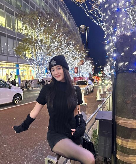 Nancy Momoland hübsche nackten foto