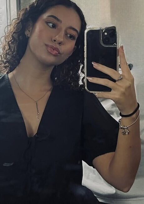 Vtzadaax hd porno foto