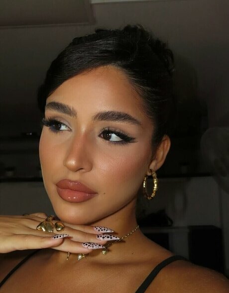 Roni Danino nacktheit akt galerien