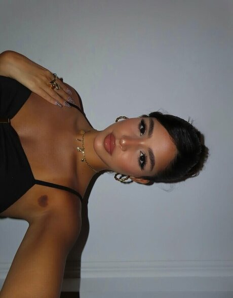 Roni Danino nackte galerien