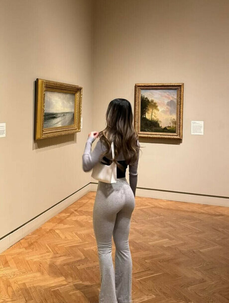 Ena Lor Hmong freie akt archiv