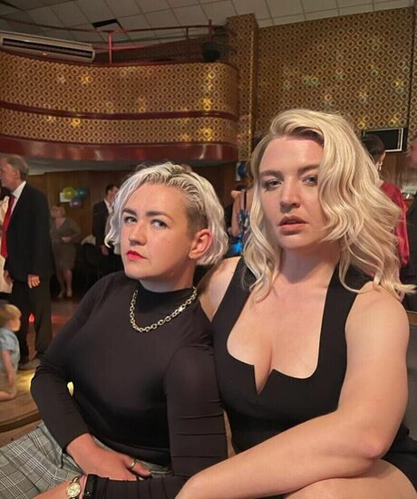 Rebecca Lucy Taylor heiße galerie