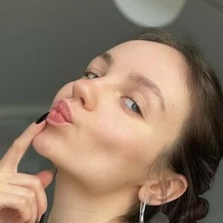 Lizy Youngy perfekte xxx fotos