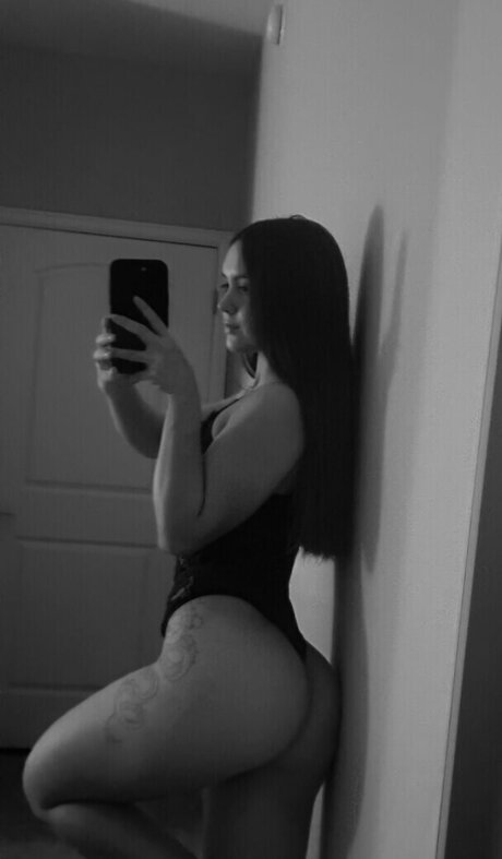 Nelly Becmac schauspielerin kostenlose fotos