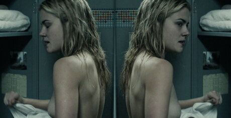 Rachael Taylor pornostar nackten foto
