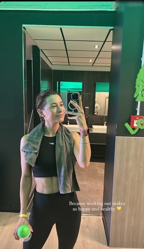 Jennifer Lange exklusive nette foto