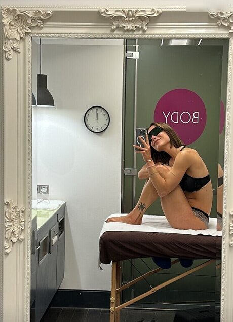 Jennifer Lange porno akt galerie