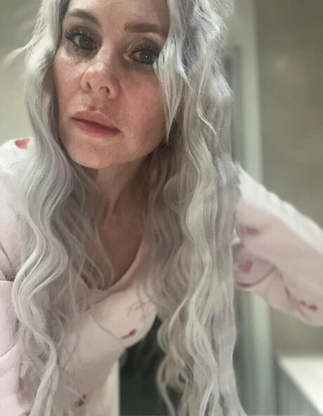 Donna Shepherd exklusive erotische foto