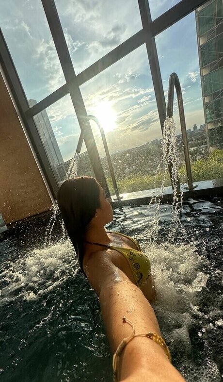 Valeria Madrigal hübsche pornographische archiv