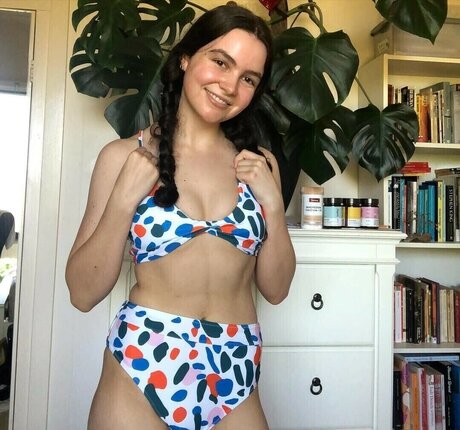 Lucy Holz kunst pornografische archiv