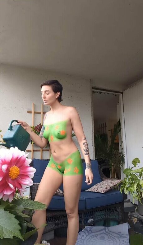 September Addamz xxx top bilder