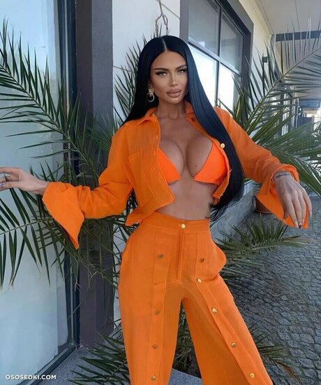 Adina Tatiana model hübsche fotos