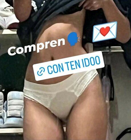 Yuriana Canelita akt galerien