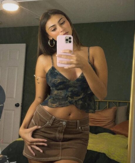 Bella Ramirez model top archiv