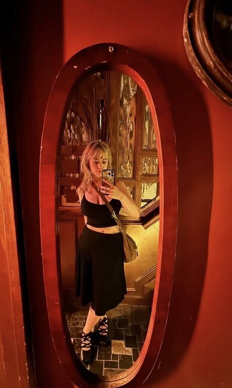 Ella Ballentine xxx erotische foto