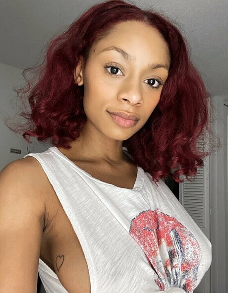 Tpnaomi hübsche exklusive foto