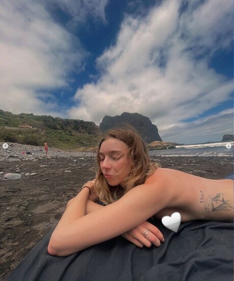 shemale cumshot onlyfans kunst sex bilder