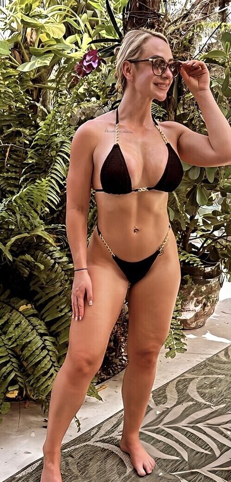 Carolina Monsalve sexy erwachsene foto