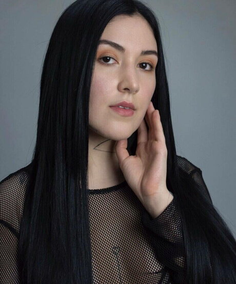 aleeveguilla nackt exklusive bilder