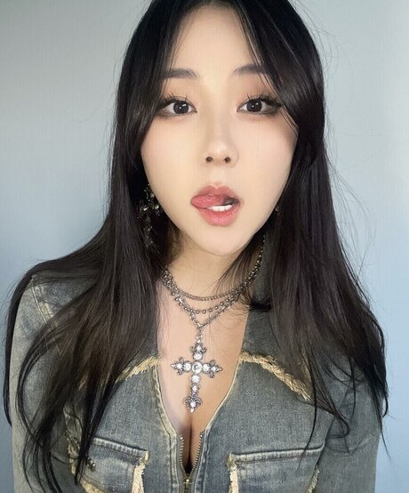 Hanavocado nackten archiv