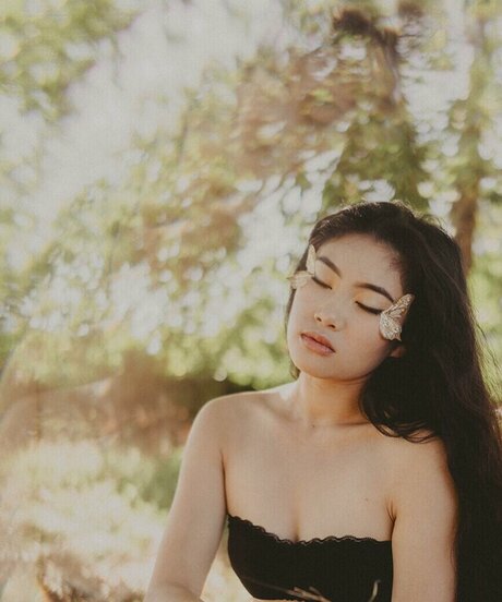 Allison Yellow porno heiße foto