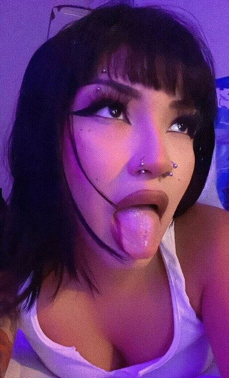 Sarynthia nackt freie archiv