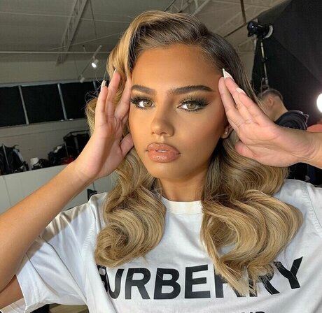 Tennesse Thresher schauspielerin akt archiv