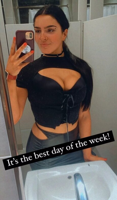 Persia Pirotta nacktheit sexy bild