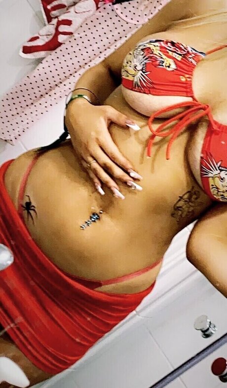 Nelli Virtanen erotische porno foto