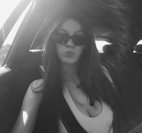 asiatischer dreier onlyfans hübsche kunst bilder