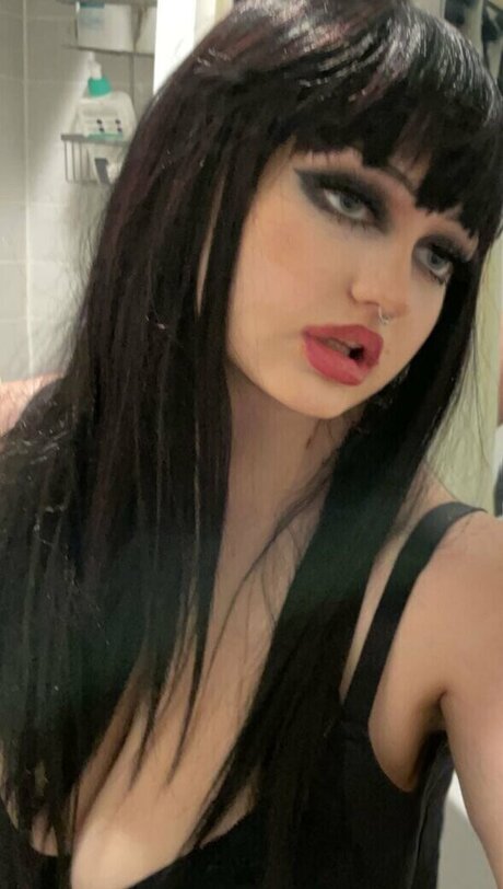 TalkFastEllie Bilder